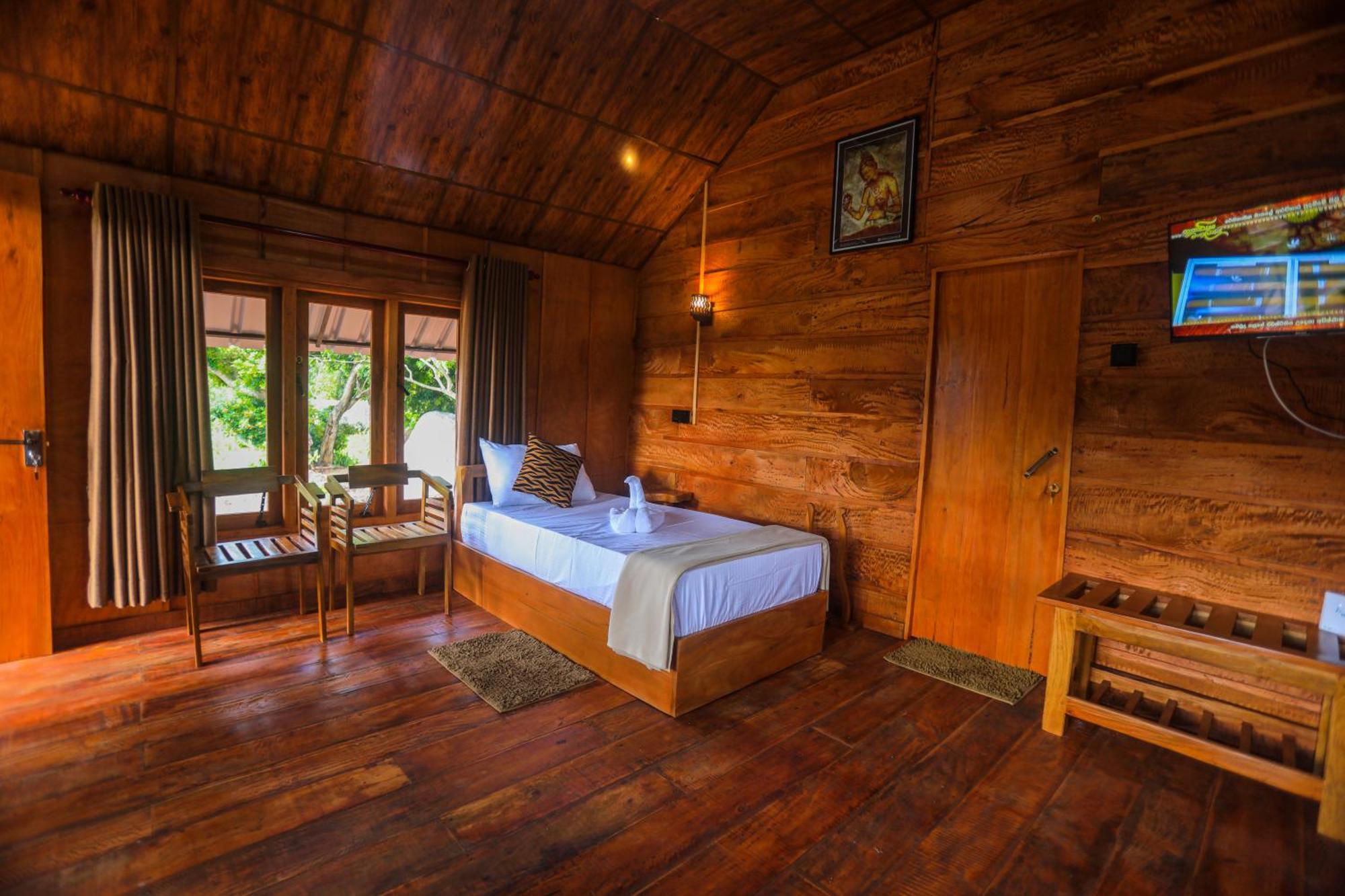 Lion Wood Treehouse Villa Talkote Екстериор снимка