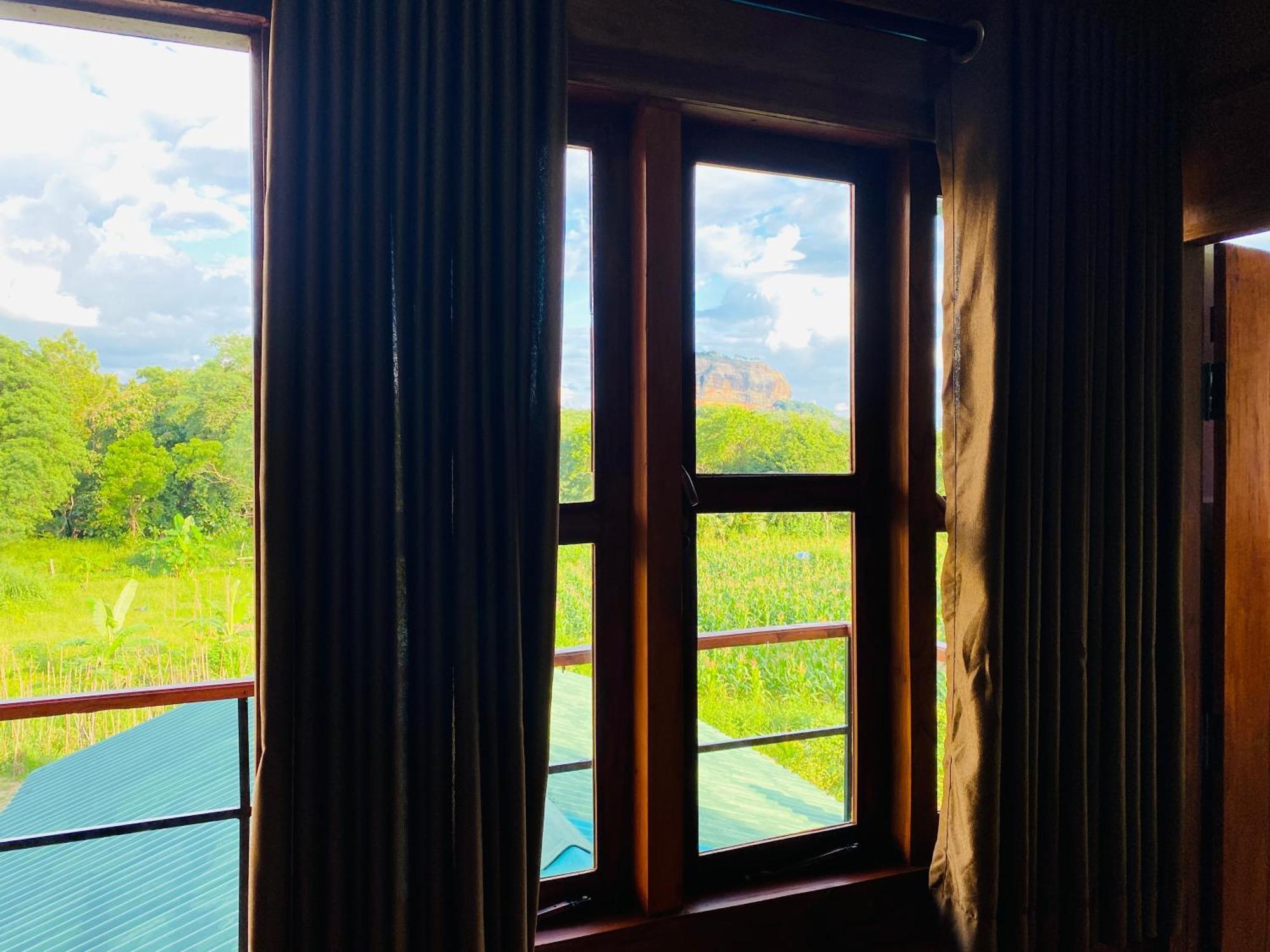 Lion Wood Treehouse Villa Talkote Екстериор снимка