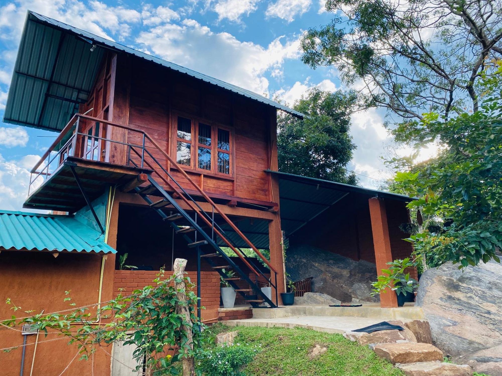Lion Wood Treehouse Villa Talkote Екстериор снимка