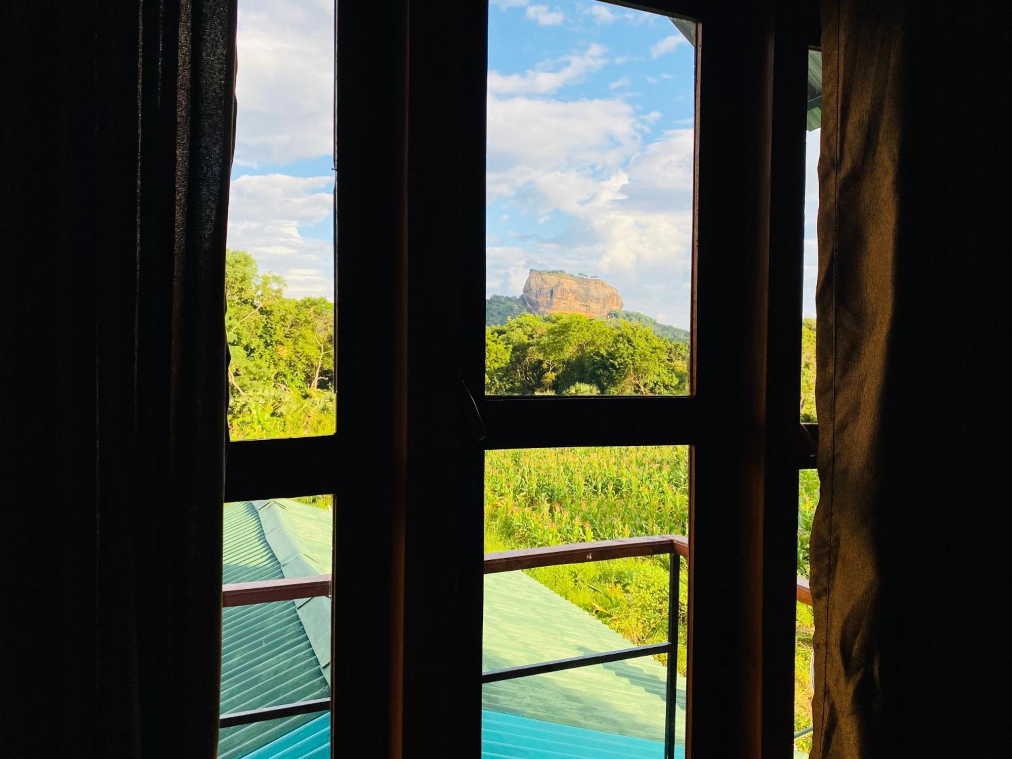 Lion Wood Treehouse Villa Talkote Екстериор снимка
